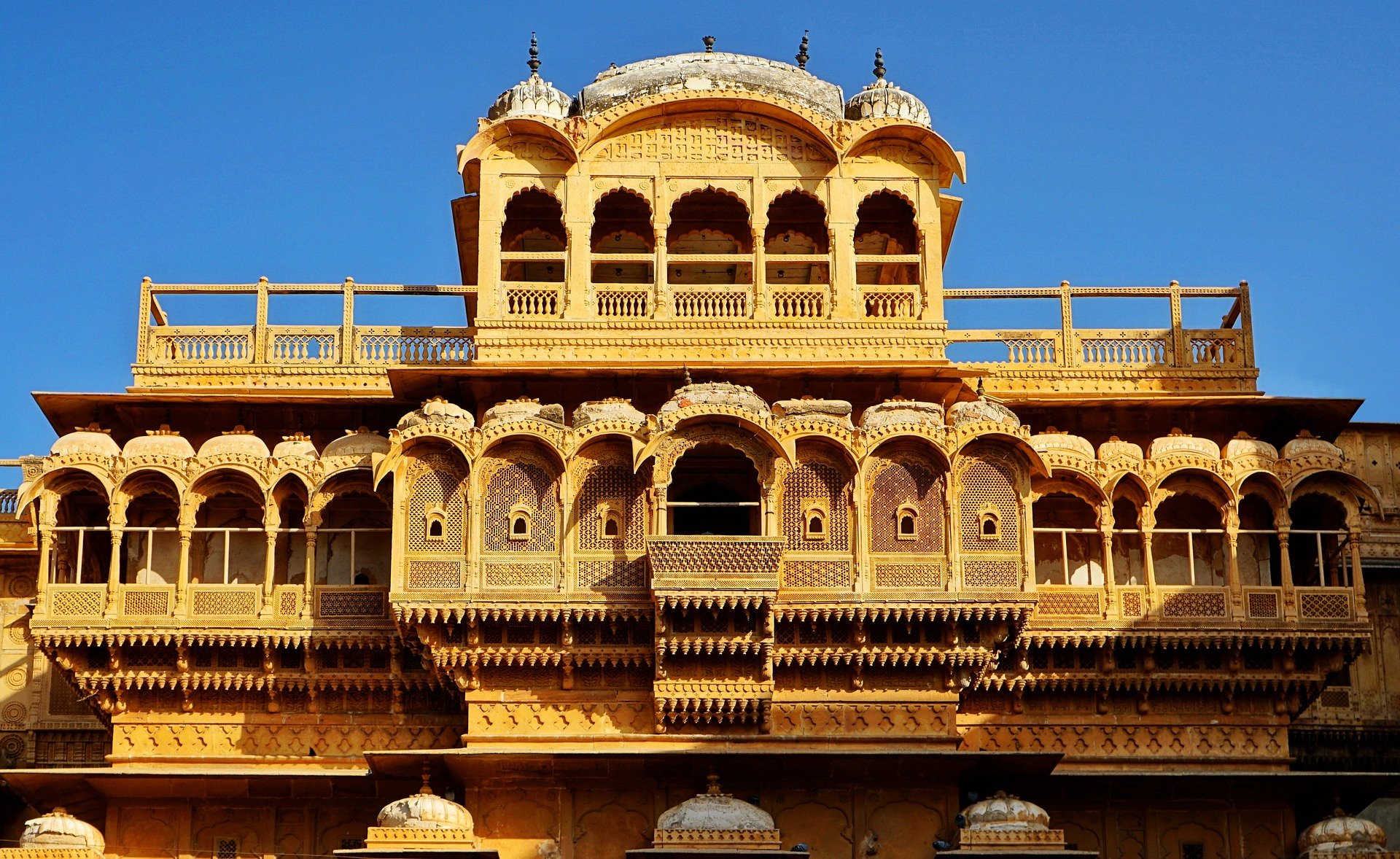 LIVE WITH MAHARAJAS